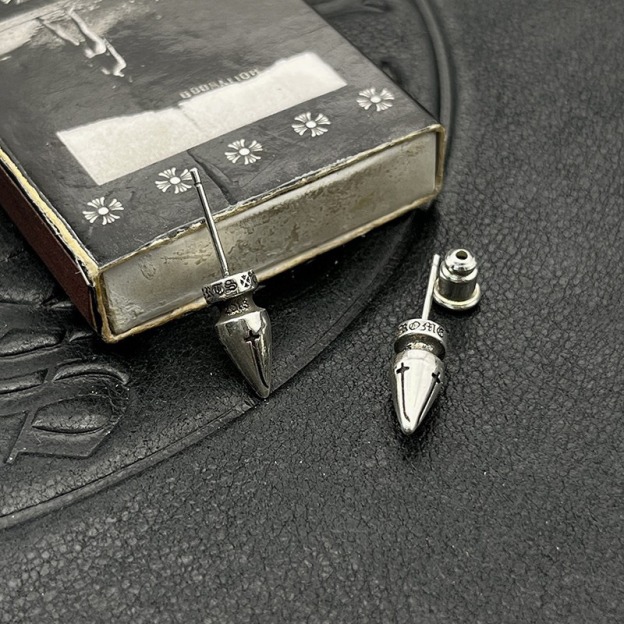 クロムハーツ「Chrome Hearts」バレットスタッドピアス S925 ピアス