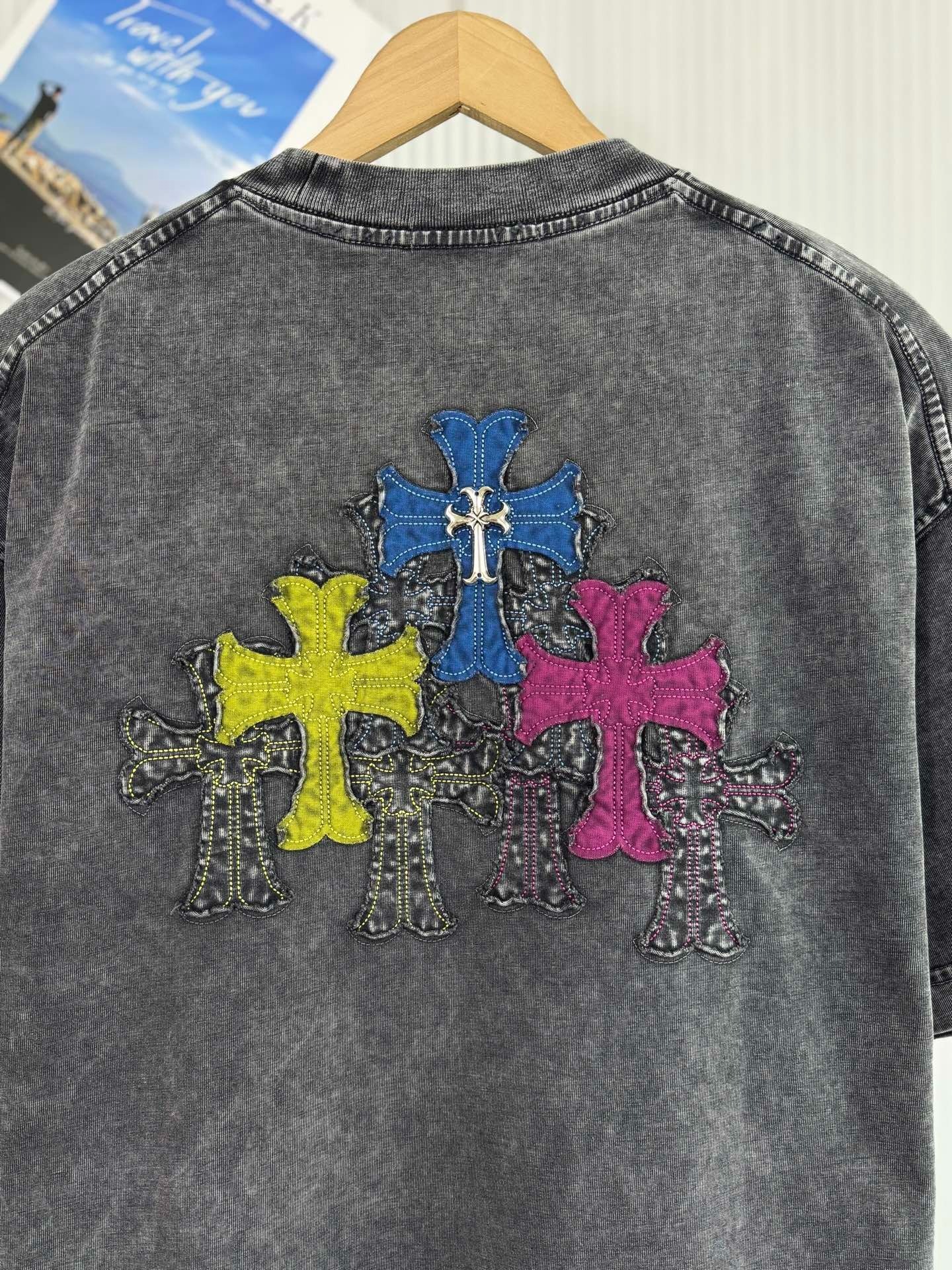 クロムハーツ「Chrome Hearts」ホースシュー＆クロス アプリケTシャツ