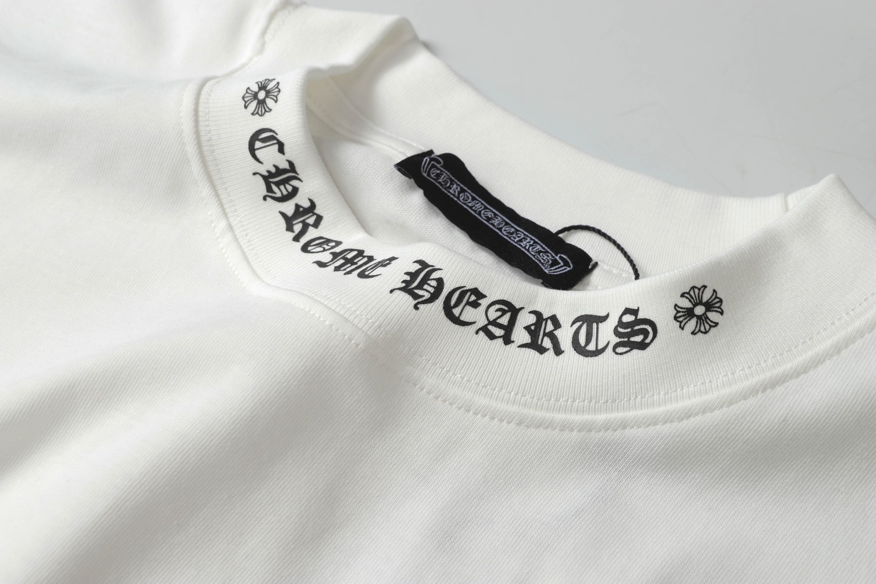 クロムハーツ「Chrome Hearts」サンスクリットロゴ ポケットTシャツ