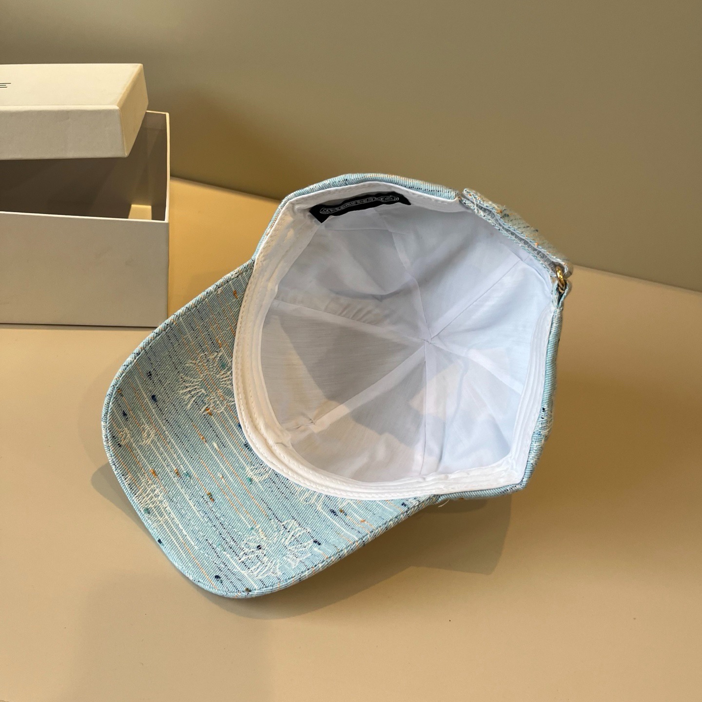 クロムハーツ「Chrome Hearts」モダンスタイル スナップバック キャップ