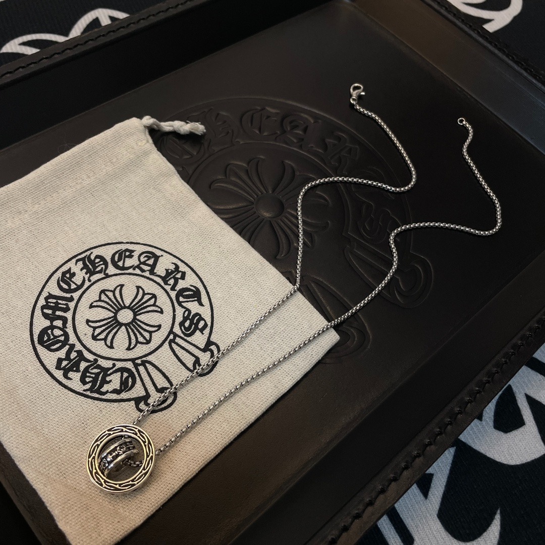 クロムハーツ「Chrome Hearts」ダブルリングクロスペンダントネックレス（ヴィンテージ仕様）