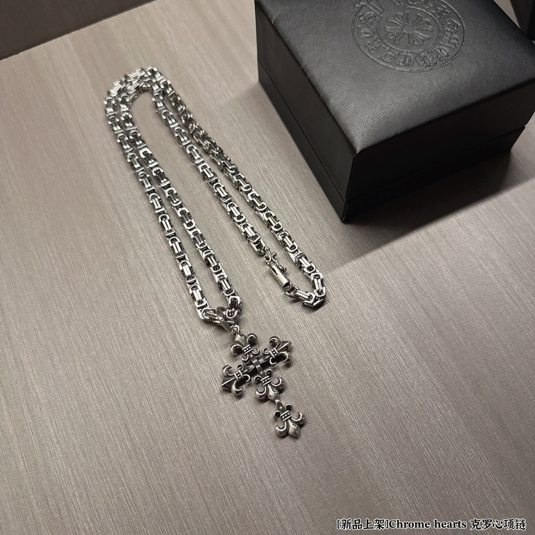 クロムハーツ「Chrome Hearts」ヴィンテージクロスフラワーネックレス