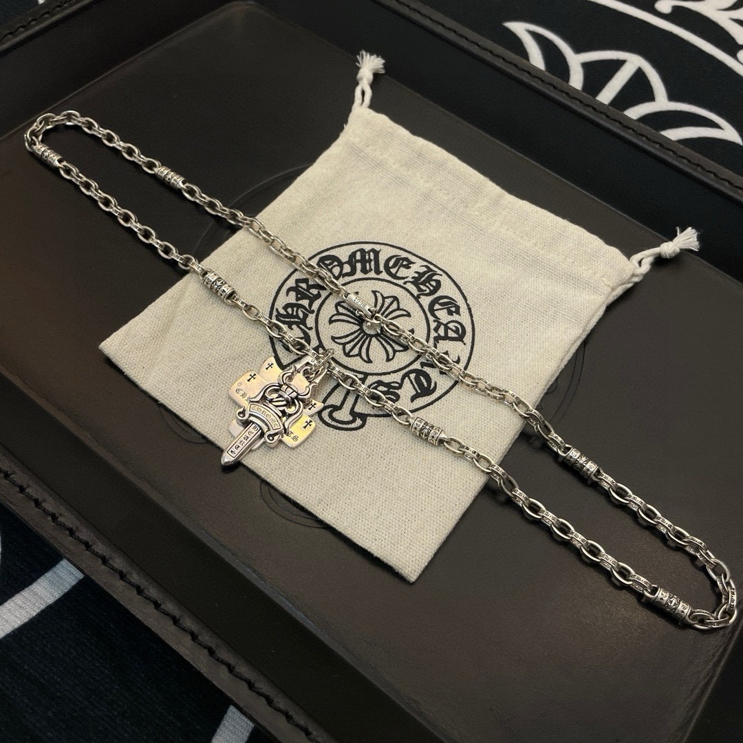 クロムハーツ「Chrome Hearts」ビンテージトリニティ ペンダントネックレス