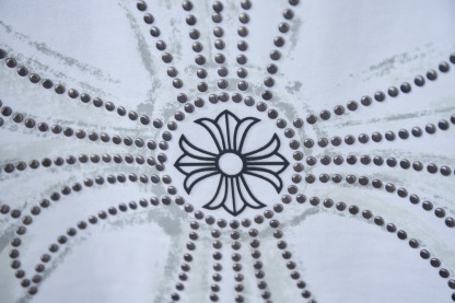 クロムハーツ「Chrome Hearts」プリント&ストーンTシャツ