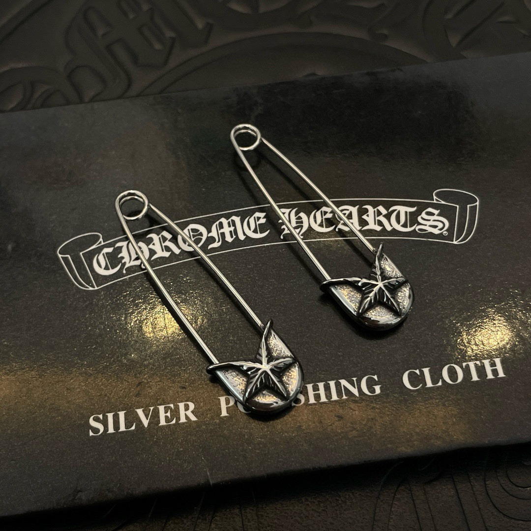 クロムハーツ「Chrome Hearts」クロムハーツ ハンドメイドピンスタッドピアス S925 アンティークシルバー ピアス
