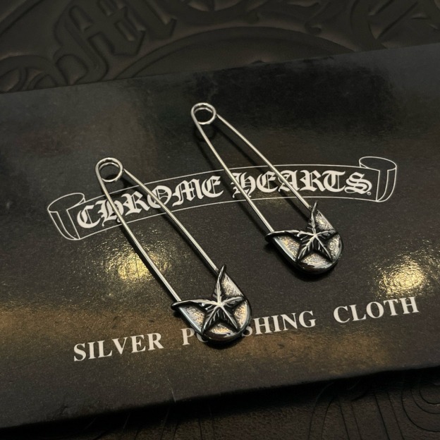 クロムハーツ「Chrome Hearts」クロムハーツ ハンドメイドピンスタッドピアス S925 アンティークシルバー ピアス