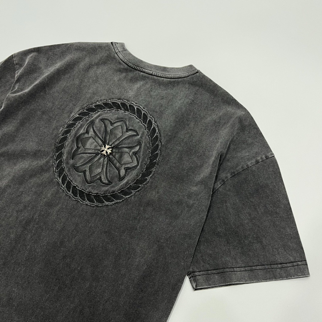 クロムハーツ「Chrome Hearts」クロス＆サンスクリットTシャツ