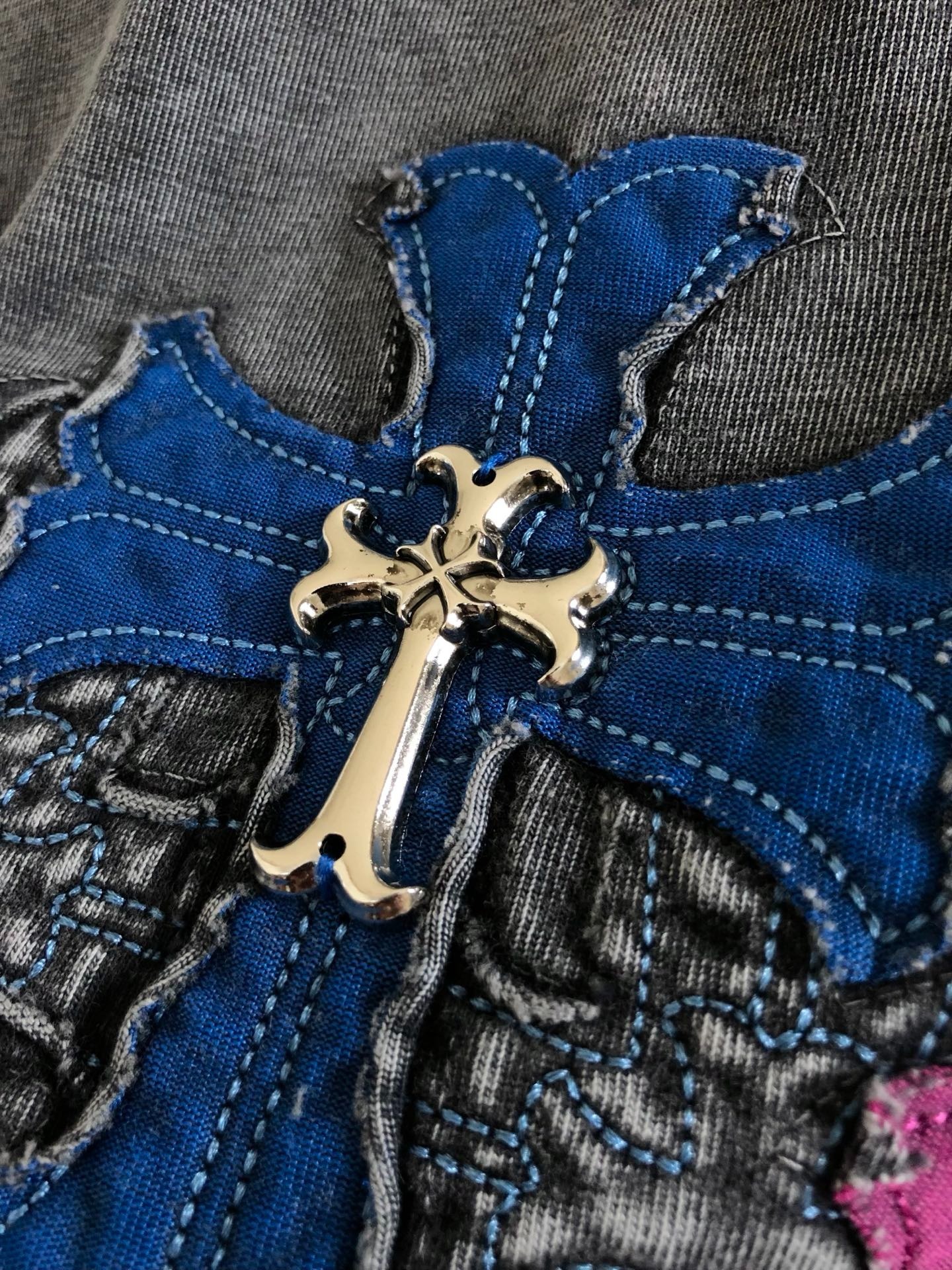 クロムハーツ「Chrome Hearts」ヴィンテージサンスクリットTシャツ