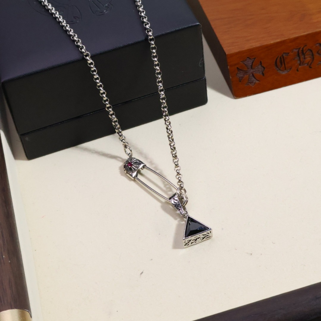 クロムハーツ「Chrome Hearts」マルチウェイクロスペンダントネックレス