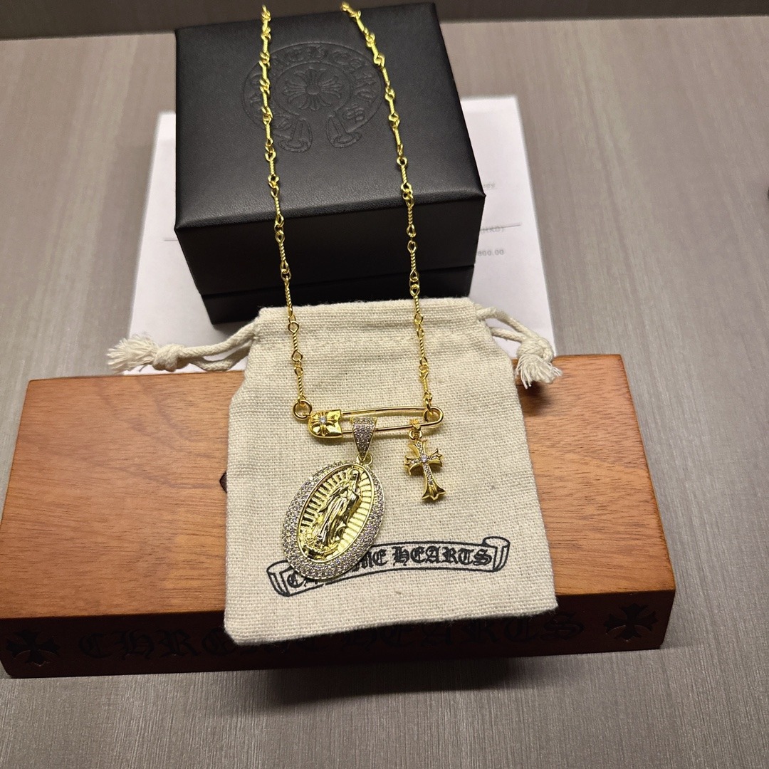 クロムハーツ「Chrome Hearts」ゴールドエディション クロスフラワーネックレス