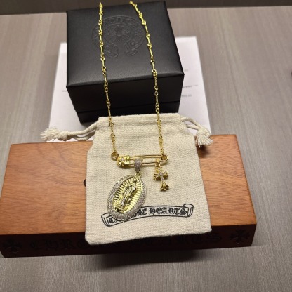 クロムハーツ「Chrome Hearts」ゴールドエディション クロスフラワーネックレス