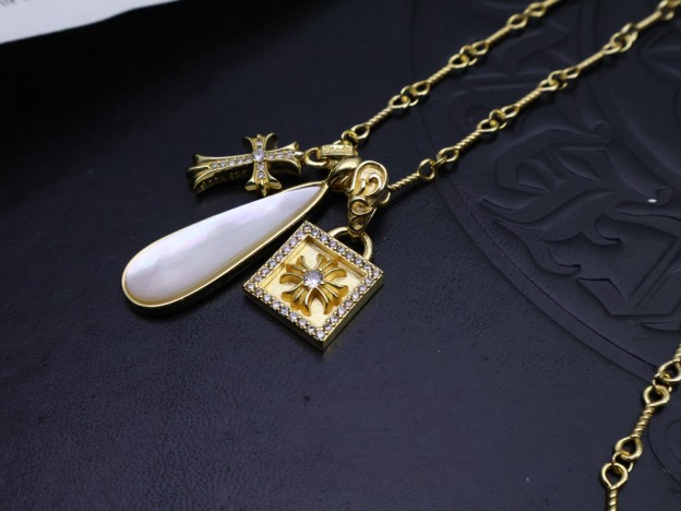 クロムハーツ「Chrome Hearts」ミリタリークロスフラワーネックレス