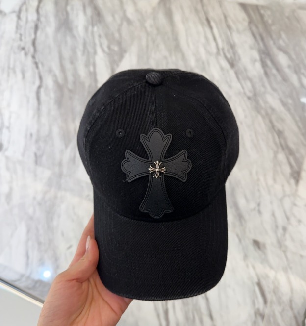 クロムハーツ「Chrome Hearts」ディストレスド スナップバック キャップ