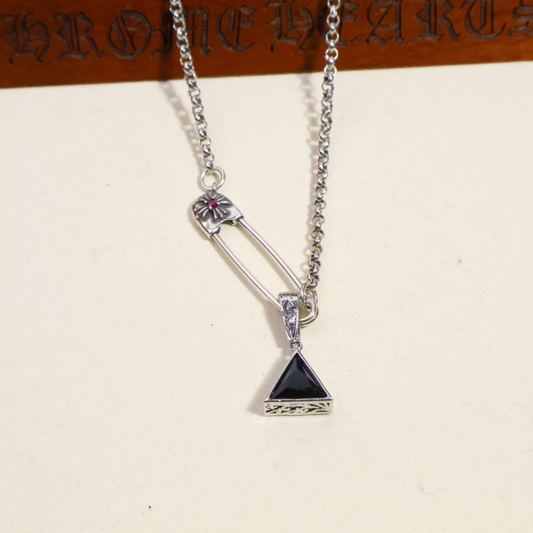 クロムハーツ「Chrome Hearts」マルチウェイクロスペンダントネックレス