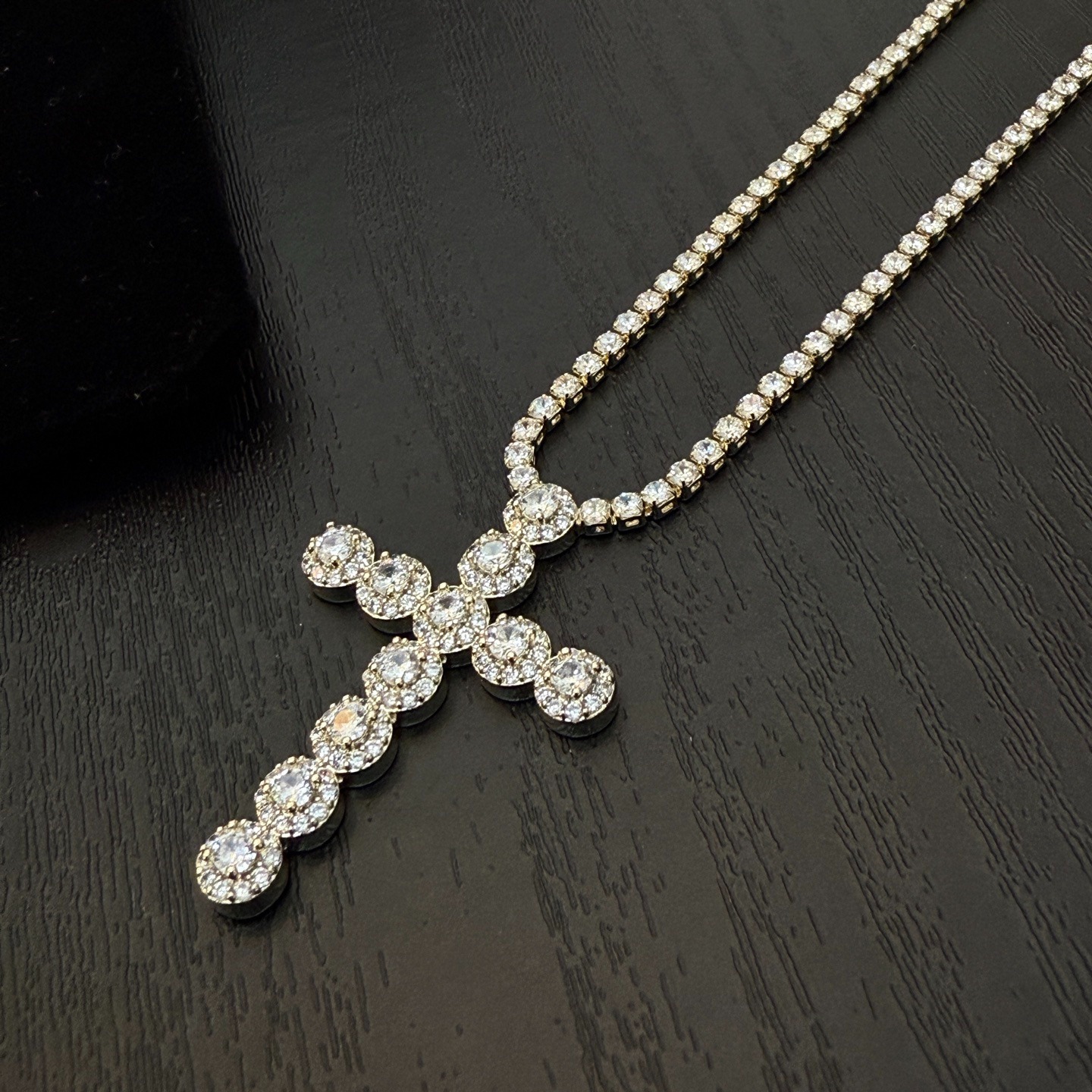 クロムハーツ「Chrome Hearts」ダイヤモンドクロス ペンダントネックレス