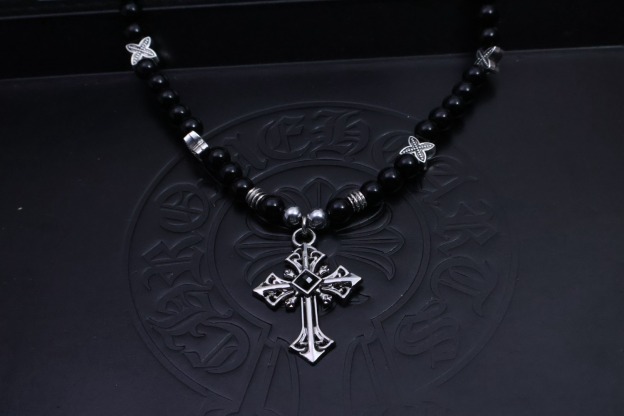クロムハーツ「Chrome Hearts」ブラックビーズクロス ペンダントネックレス