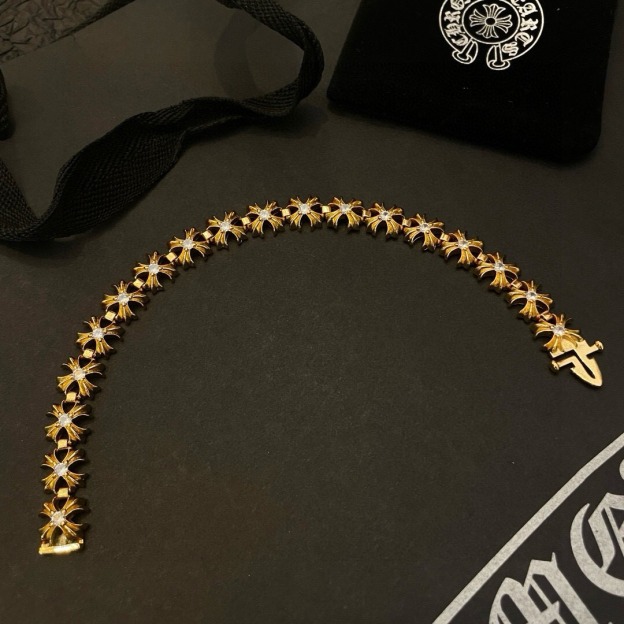 クロムハーツ「Chrome Hearts」ゴールドクロス ダイヤモンド ブレスレット