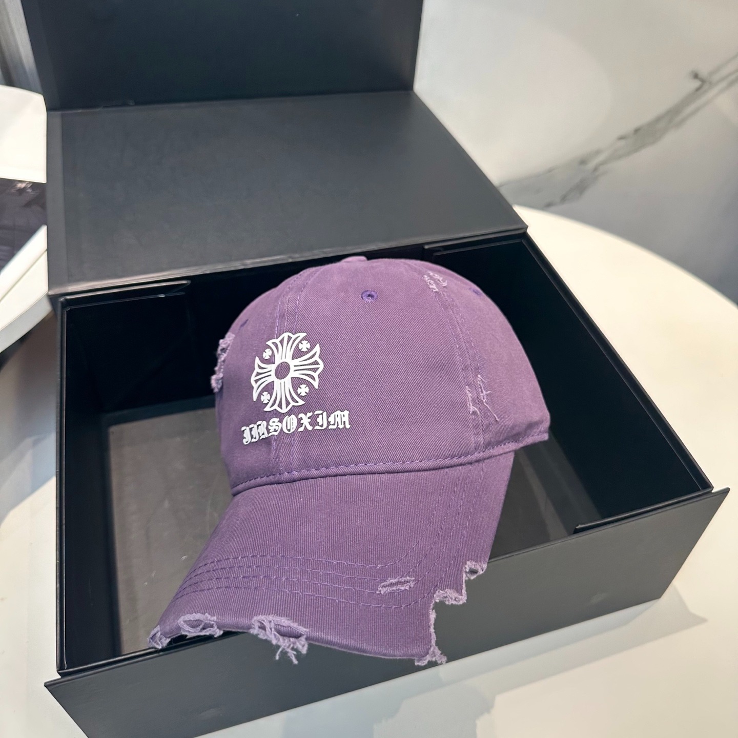 クロムハーツ「Chrome Hearts」クロスエンブレム スナップバック キャップ