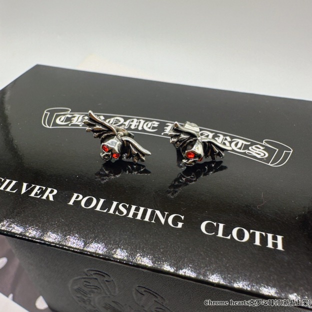 クロムハーツ「Chrome Hearts」アンティーククロスピアス S925 ユニセックス ピアス