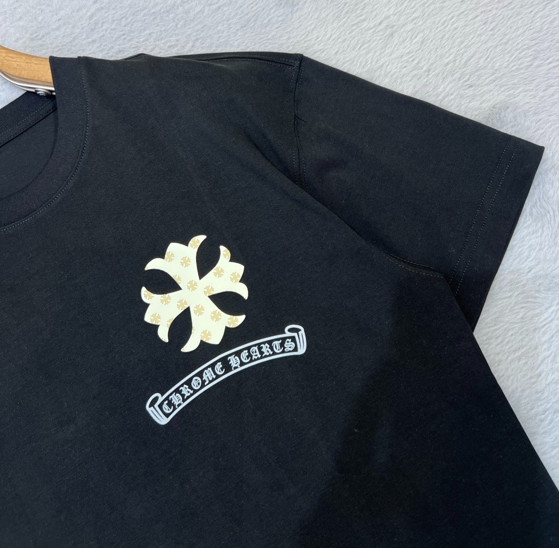 クロムハーツ「Chrome Hearts」プレミアムロゴTシャツ