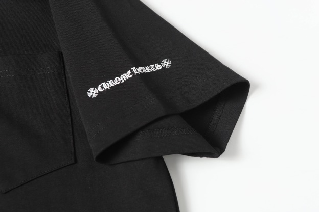 クロムハーツ「Chrome Hearts」サンスクリットロゴ ポケットTシャツ