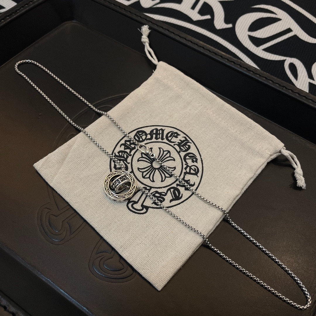 クロムハーツ「Chrome Hearts」ダブルリングクロスペンダントネックレス（ヴィンテージ仕様）