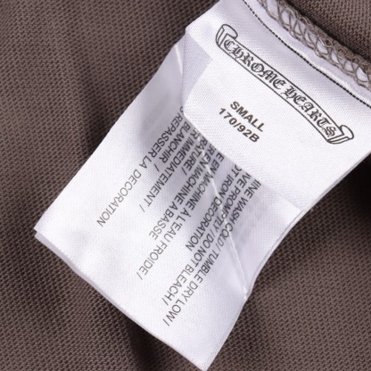 クロムハーツ「Chrome Hearts」レッドクロス ディストレスドTシャツ