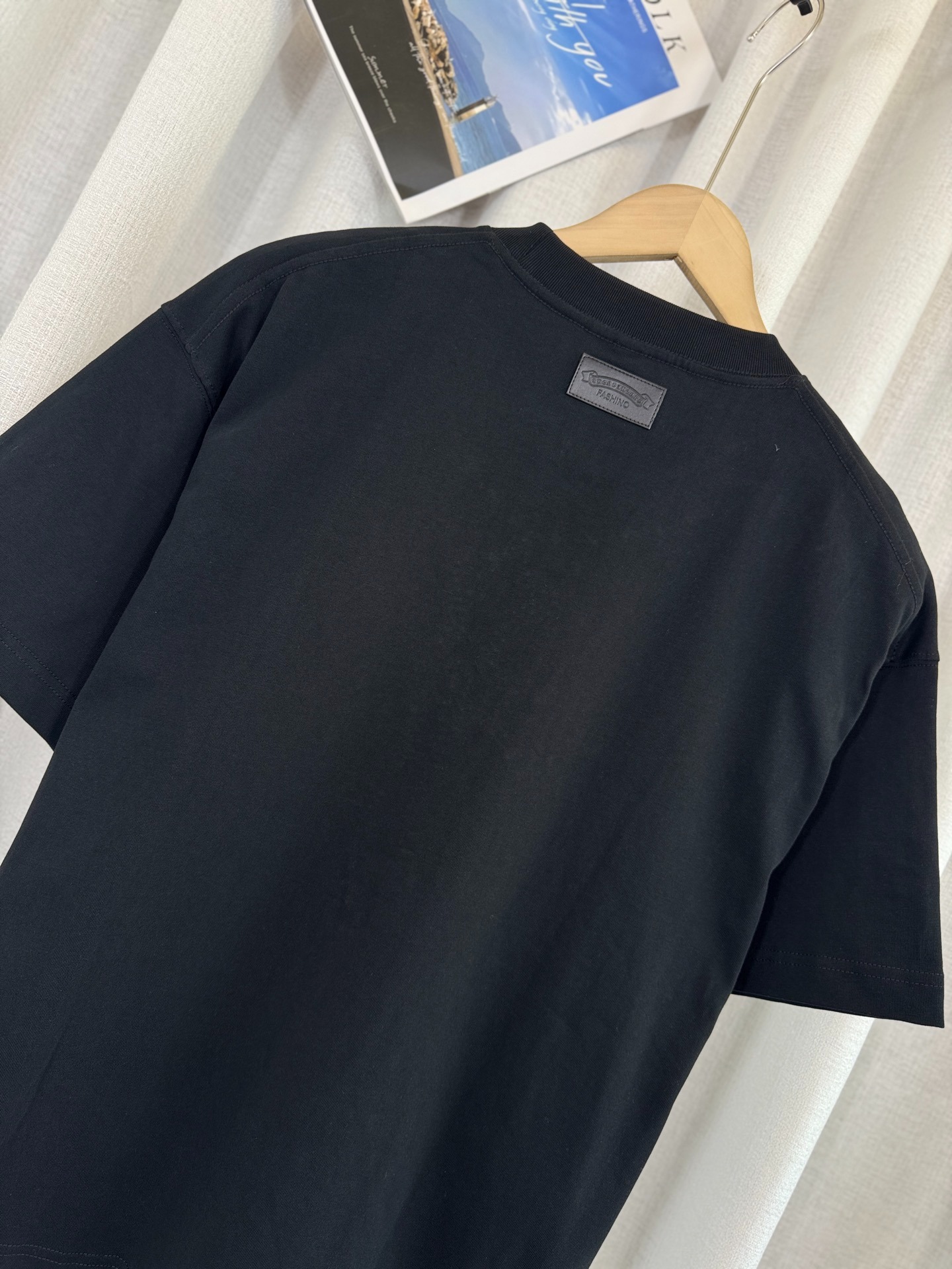 クロムハーツ「Chrome Hearts」ホースシュー＆クロス パールプリント Tシャツ