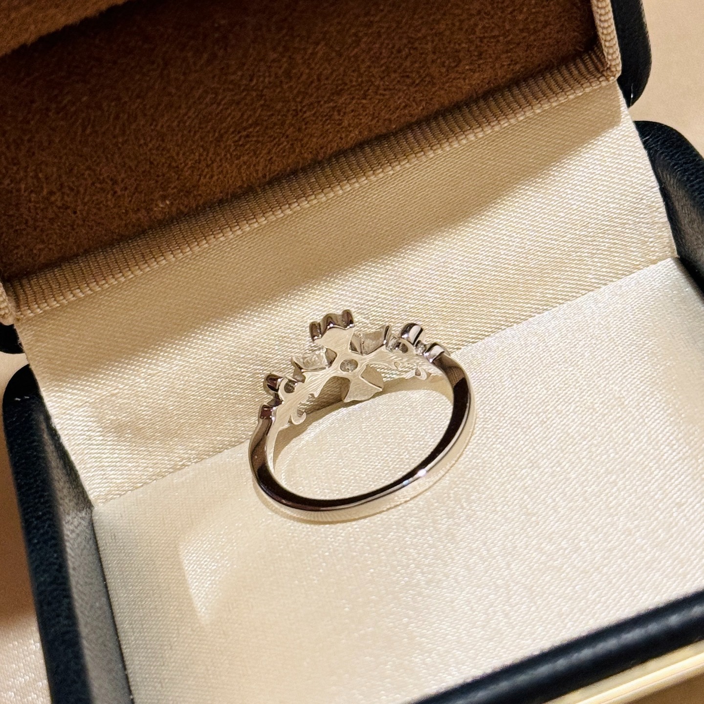 クロムハーツ (Chrome Hearts)アイリス＆クロス ダイヤモンドリング（サイズ6-8）