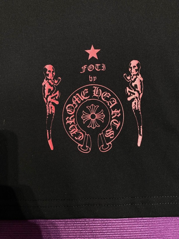 クロムハーツ「Chrome Hearts」パリジャンカットTシャツ