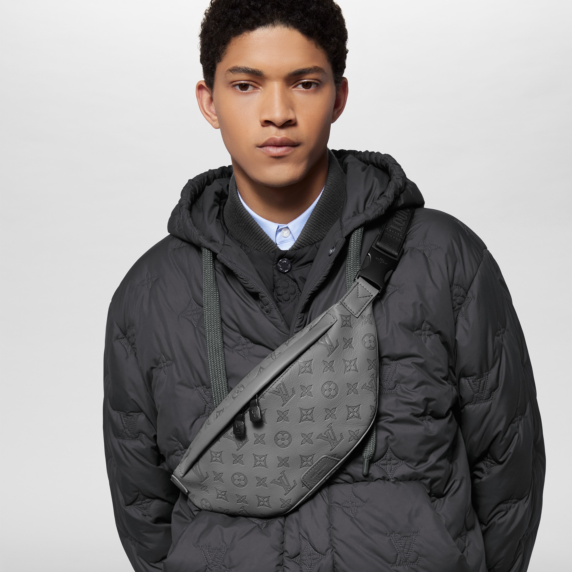 ルイ・ヴィトン「Louis Vuitton」ディスカバリー･バムバッグ PM