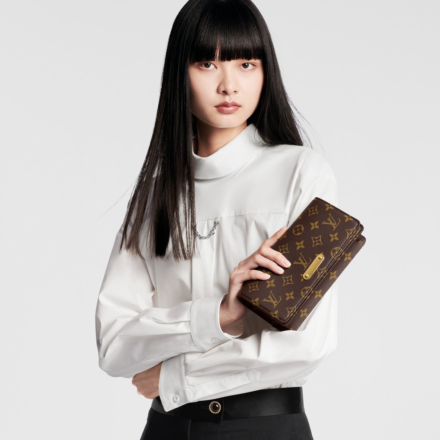 ルイ・ヴィトン「Louis Vuitton」ウォレット オン チェーン･リリー