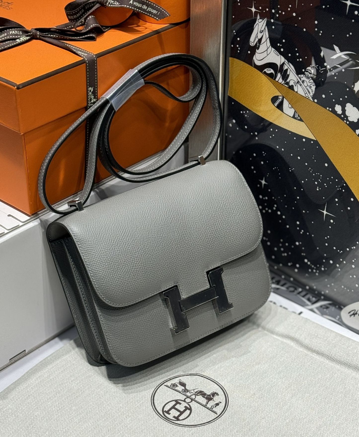 Hermès Constance エルメス「コンスタンス」、ハイファッションの象徴