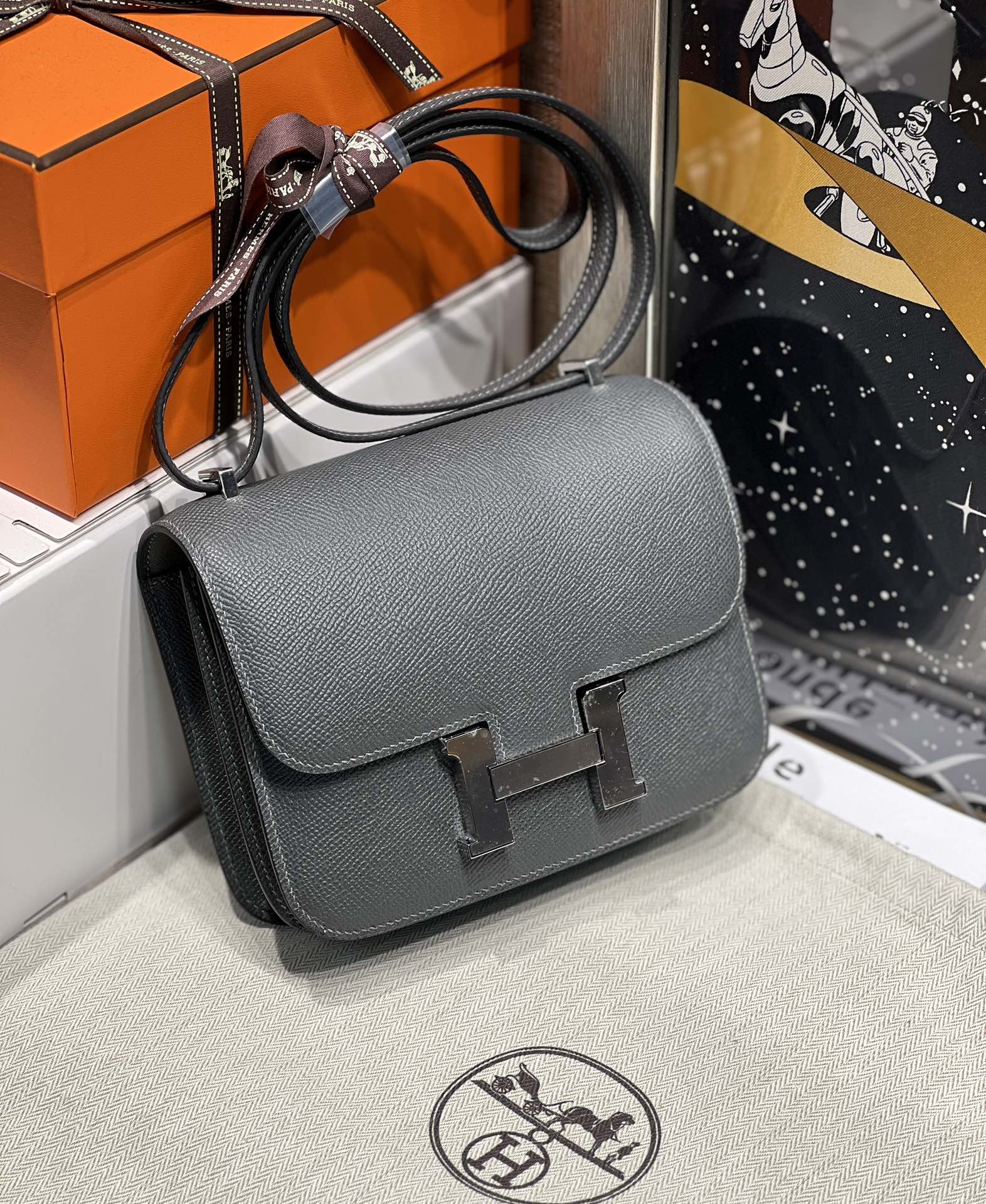 Hermès Constance エルメス「コンスタンス」、ハイファッションの象徴