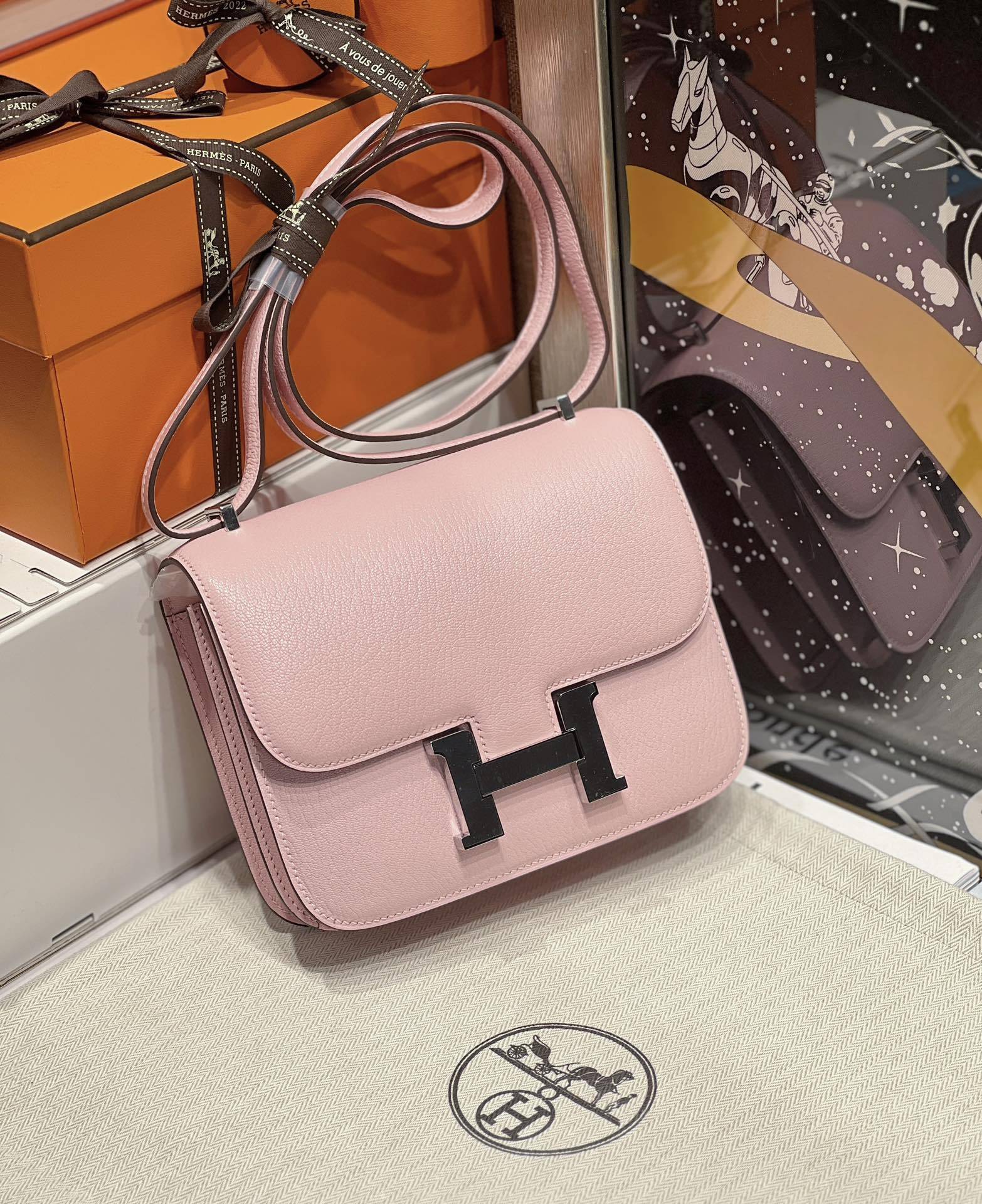 Hermès Constance エルメス「コンスタンス」、ハイファッションの象徴