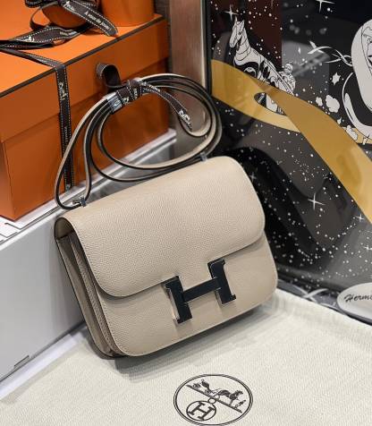 Hermès Constance エルメス「コンスタンス」、ハイファッションの象徴