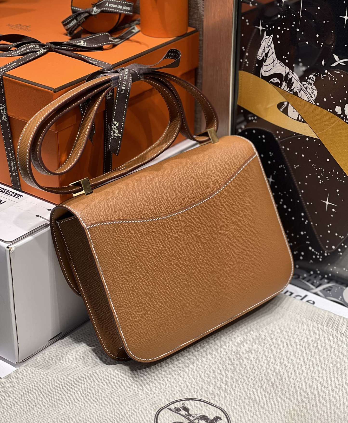 Hermès Constance エルメス「コンスタンス」、ハイファッションの象徴