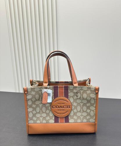 コーチ(Coach)クラシックトートバッグ