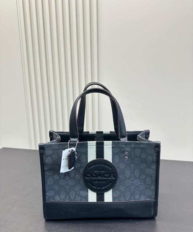 コーチ(Coach)クラシックトートバッグ