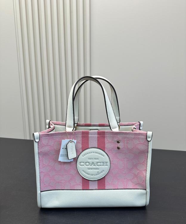 コーチ(Coach)クラシックトートバッグ