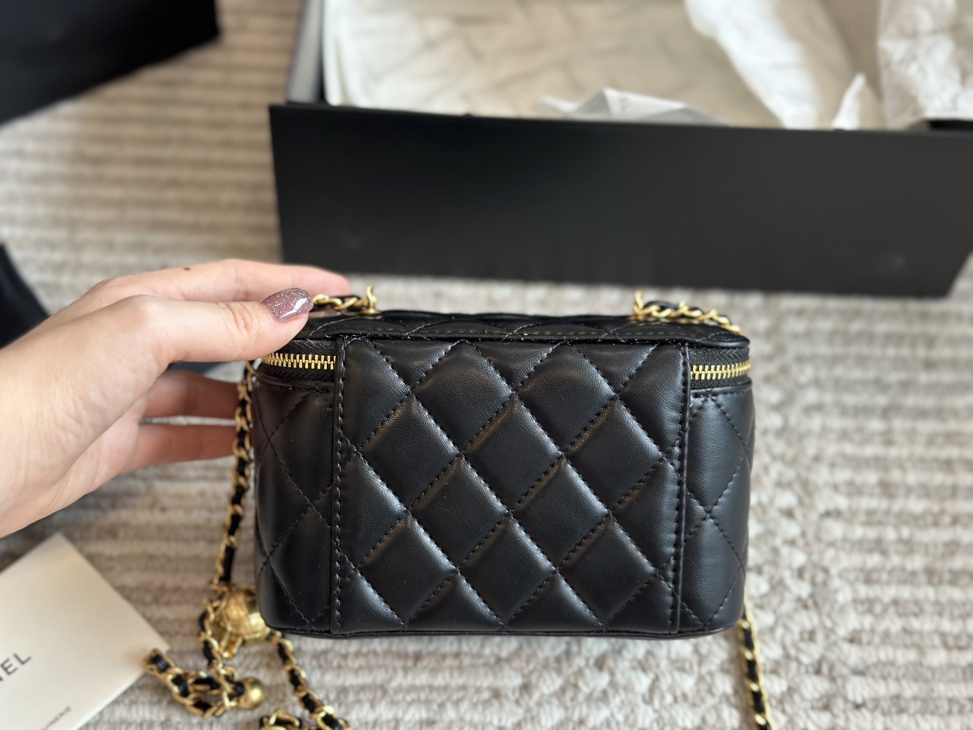 シャネル「Chanel」メタルボール ミニボックスバッグ-ISETAN PRESTIGE CURATED