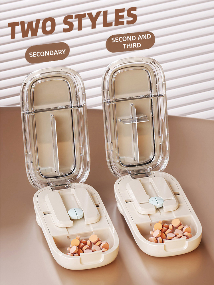 Adjustable portable medicine box