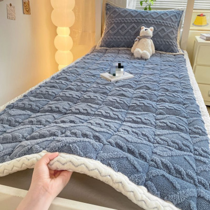 【一鋪升溫】加厚保暖牛奶絨床蓋🔥32℃鎖溫一整夜，可與 5 件羽絨服