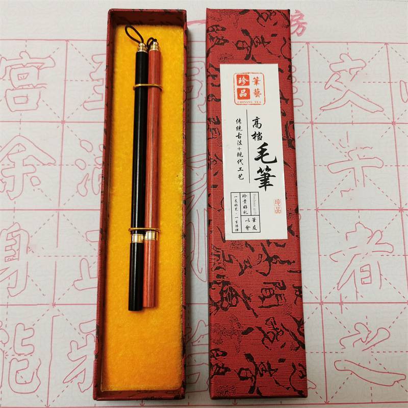 【手工製作】善璉湖大師之作！檀木小楷毛筆🖊️每支毛筆都經過72道工序，耗時40天製作完成，筆尖彈性好， 靈活聚鋒不分叉，握感舒適 ，書寫流暢！