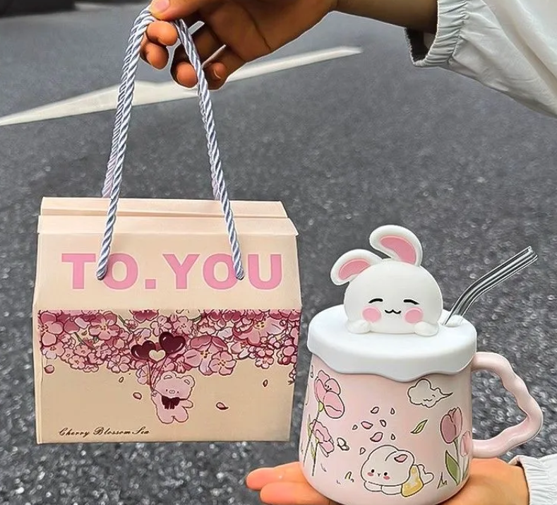 杯を割る