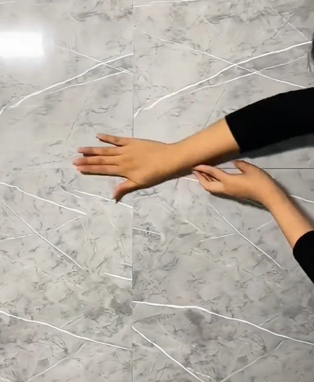 タイルかべ