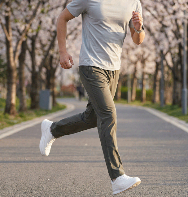 ストレートパンツ