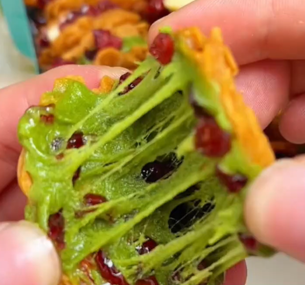 桃の実のサンドイッチ