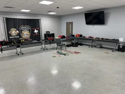 {"default":"Emergency Education Facilities"}
