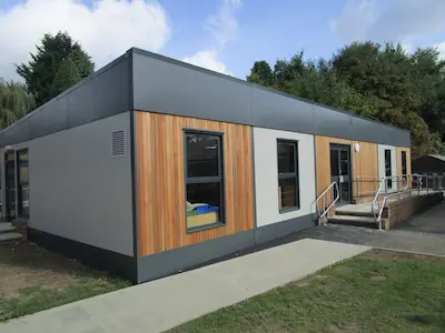 {"default":"Double Classroom"}
